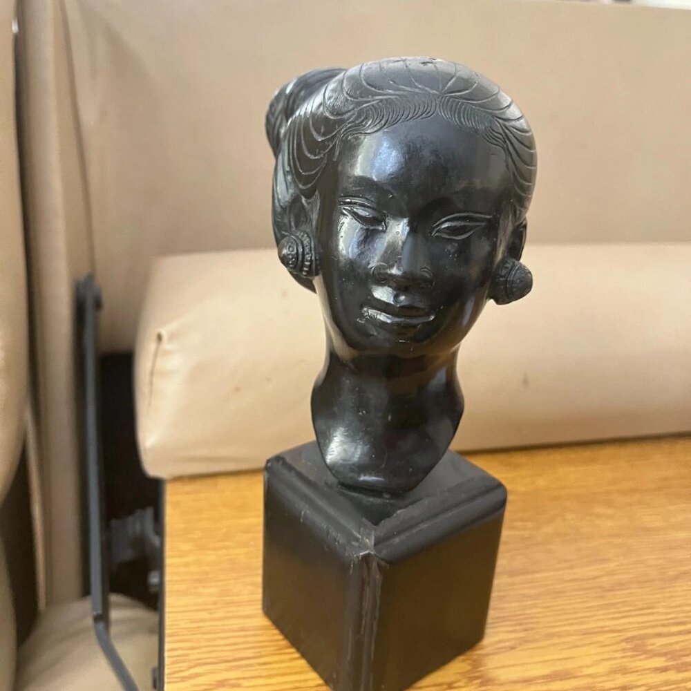 Nguyen Thanh Le Vietnamese 1919-2003 Bronze Head of a Young Woman